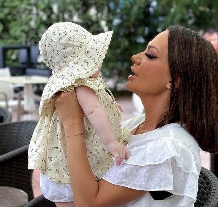 Andreea Antonescu, botez cu 200 de invitați. Artista a început să plângă în timpul evenimentului