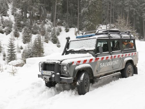 Avalanșă în Munții Rodnei. Un turist străin a murit, iar alți doi au scăpat cu viață