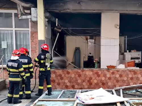 Explozie la un restaurant din Pașcani. Patronul localului s-a ales cu arsuri pe corp