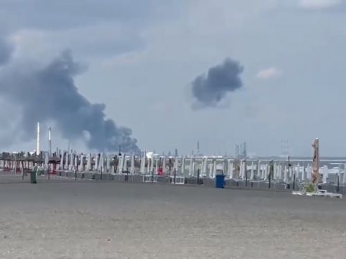 Explozie urmată de incendiu la Petromidia. A fost activat planul roșu de intervenție