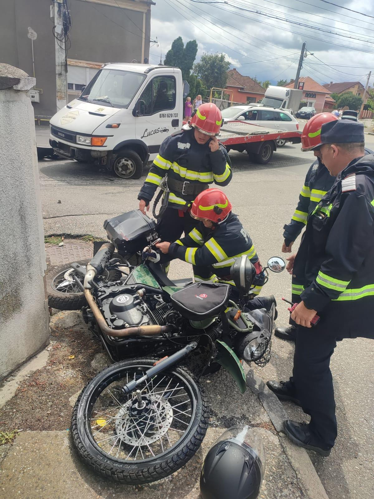 CRBL, transportat la spital după un accident auto. În ce stare se află artistul
