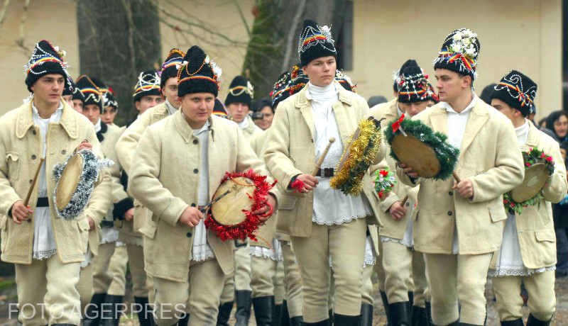 Tradiții și obiceiuri în Ajunul Crăciunului. Ce e bine să faci astăzi ca să îți meargă bine