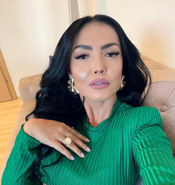 Andreea Mantea, decizie neobișnuită! Și-a lipit buletinul de mașină