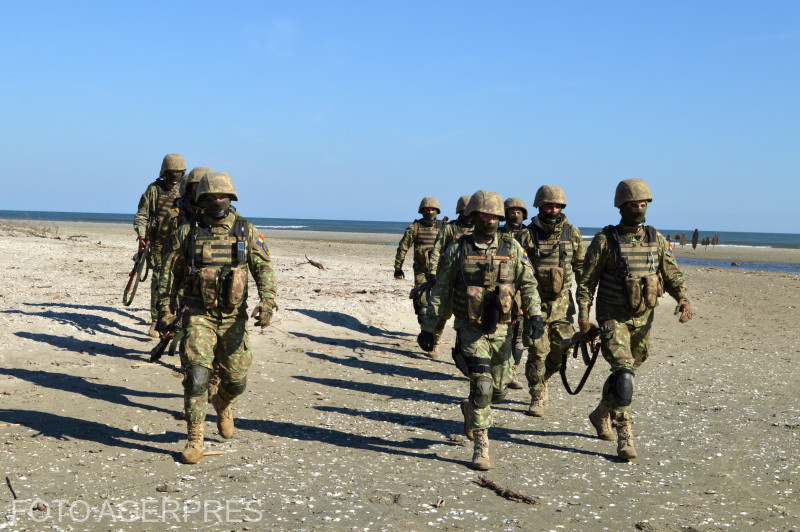 Exerciții militare de amploare în România. La Capul Midia, NATO a simulat respingerea unui atac aerian