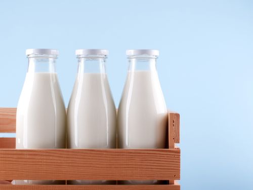 Scade prețul laptelui pentru 6 luni. Ciucă: „Avem soluții pentru sprijinul fermierilor”