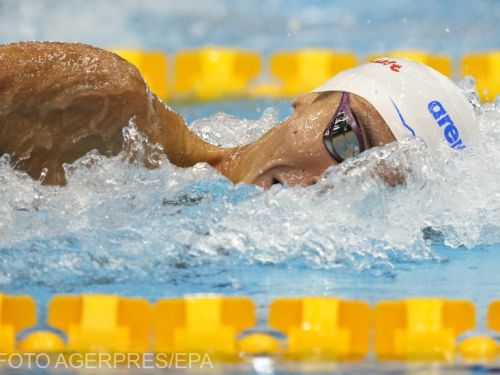 David Popovici, în finala la 200 de metri liber de la CM de Înot. Sportivul român este favoritul probei