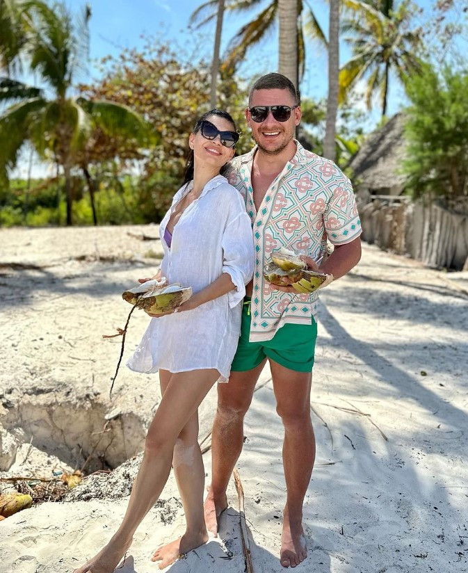 Soția lui Călin Donca, de la o viață în sărăcie la o femeie milionară: „Dormeam pe niște saltele, pe jos”