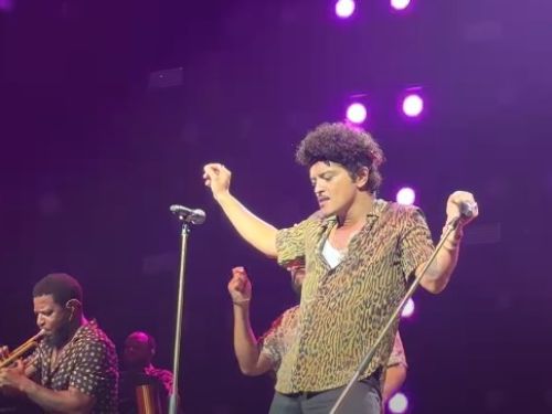 Bruno Mars și-a anulat al doilea concert sold-out din Tel Aviv. Unde a fugit artistul, după începerea războiului: „Vor primi o rambursare”