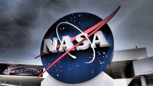 NASA investighează incidentul unui deșeu spațial căzut pe o casă din Florida