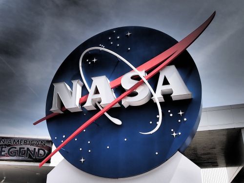 Obiect spațial căzut pe o casă din Florida este investigat de NASA