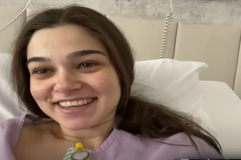 Theo Rose, prima imagine cu bebelușul: „Am fost mai îngrozită de operație decât de nașterea naturală”