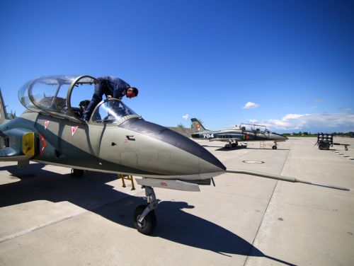 NATO va participa la modernizarea Bazei Aeriene Câmpia Turzii