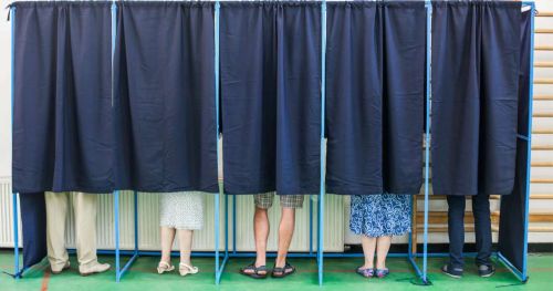 Participare record la alegeri! Peste 4 milioane de români au votat