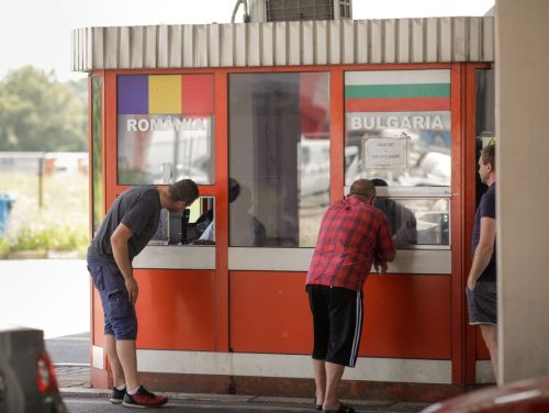 România și Bulgaria au șanse mari să intre în Schengen, întâi în granițele aeriene, din octombrie. Ce vizează a doua etapă