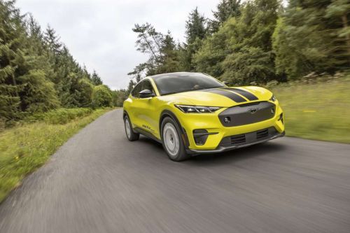 Ford schimbă planurile: SUV-uri electrice amânate, hibride și după 2030