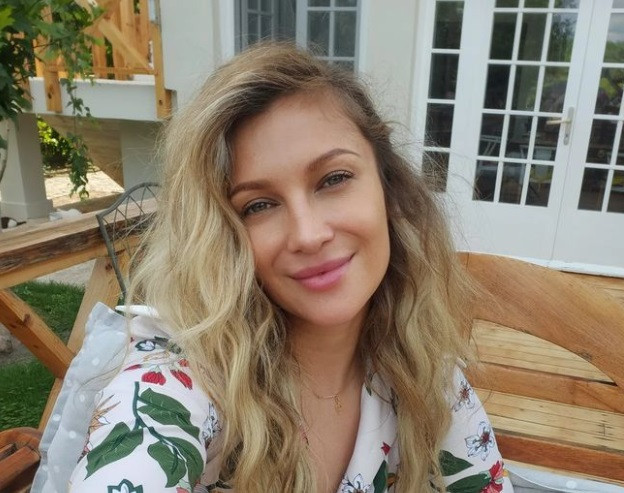 Lora, la trei ani de la pierderea mamei sale. Artista, mărturisiri dureroase: „Nu treci niciodată peste asta”