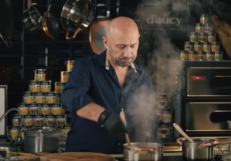 Chef Cătălin Scărlătescu, despre cum sunt păcăliți românii la restaurantele de lux: „Vezi ambalajele de acolo și o să te convingi”