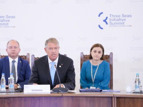 Aliații din NATO, informați de către Iohannis despre bucățile de dronă prăbușite pe teritoriul României. Reacția Alianței