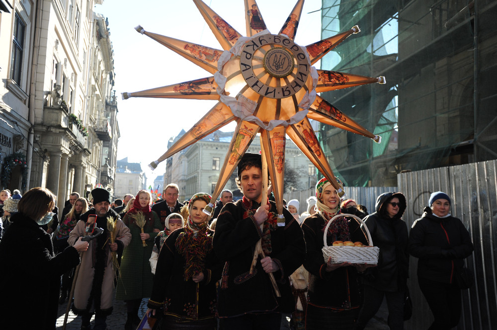 Războiul mută Crăciunul. Ucraina îşi mută prin lege Crăciunul de la 7 ianuarie la 25 decembrie, pentru a se distanța de Rusia