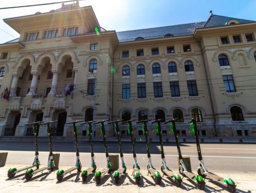 Trotinetele electrice ar putea fi interzise în București. Ce spune Primăria Capitalei