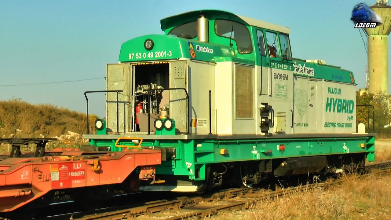 Prima locomotivă românească hibrid. Inginerii au făcut o bijuterie dintr-o vechitură de 40 de ani