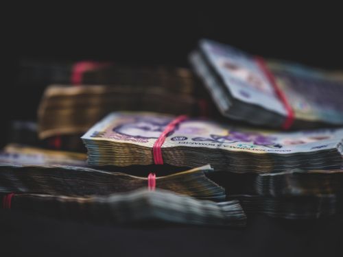 Noile majorări pentru anul 2024. Românii care vor primi mai mulți bani de la 1 ianuarie 2024