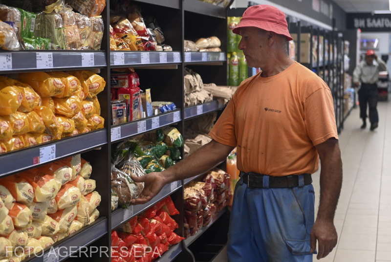 Alimente mai ieftine până la finalul anului. Lista cu produsele care ar putea avea prețul plafonat