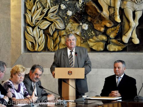 Primul preşedinte al Republicii Moldova a murit. Mircea Snegur s-a aflat în fruntea țării între anii 1990-1996