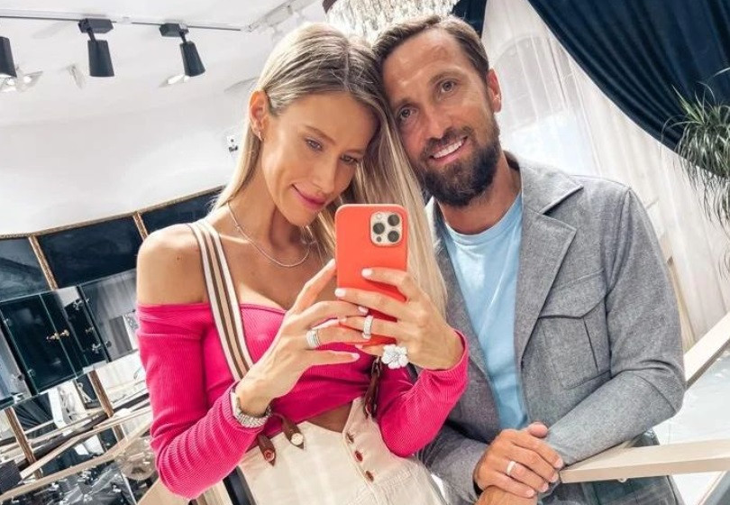 Gabriela Prisăcariu și Dani Oțil, nuntă fără tradiții: „Am rochia de mireasă, deci restul nu mai contează”