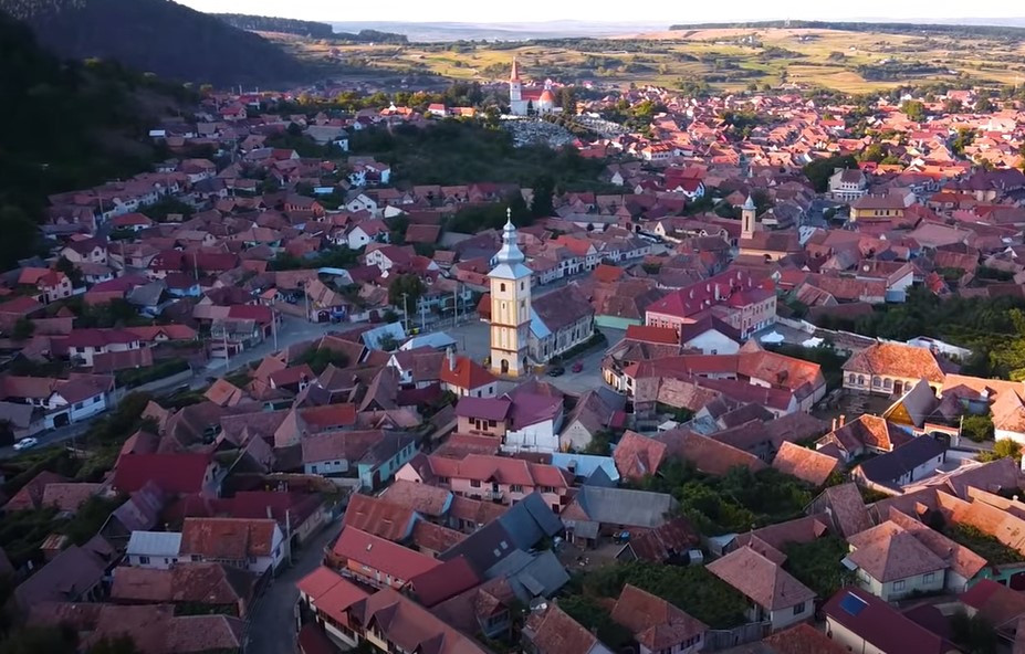 Un sat din România, în topul unui clasament dedicat turismului rural, alcătuit de Organizația Mondială a Turismului. Acesta devansează două sate  elvețiene