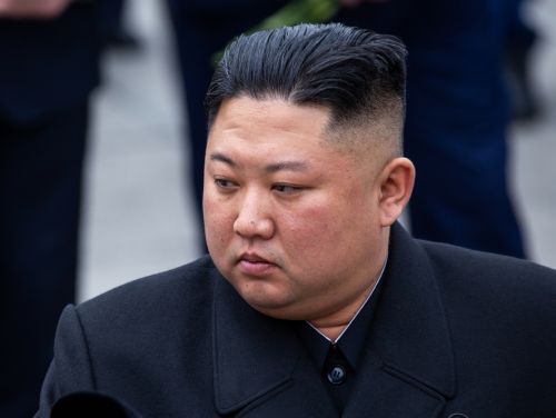 Nord-coreenii, obligați să depună jurăminte de credință lui Kim Jong Un în ziua aniversării sale