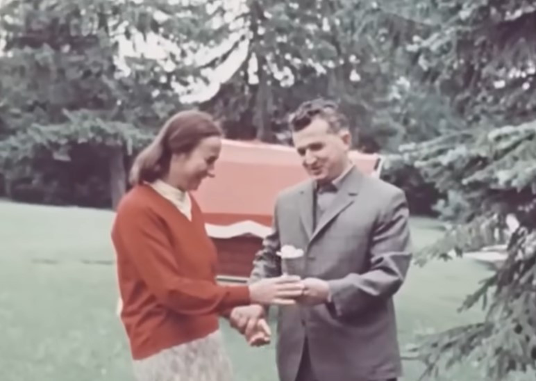 Melodia preferată de Nicolae Ceaușescu. Este ascultată și astăzi de români