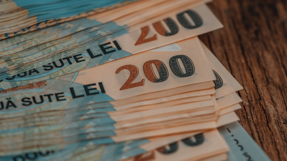 Sute de români au cumpărat vechime la pensie în rate. Cât este valoarea pe o lună și cine poate achita retroactiv