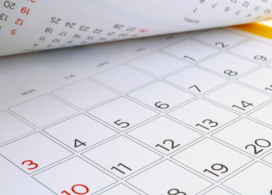 Când pică următoarea minivacanță din 2023. Bugetarii vor mai avea 4 zile libere legate