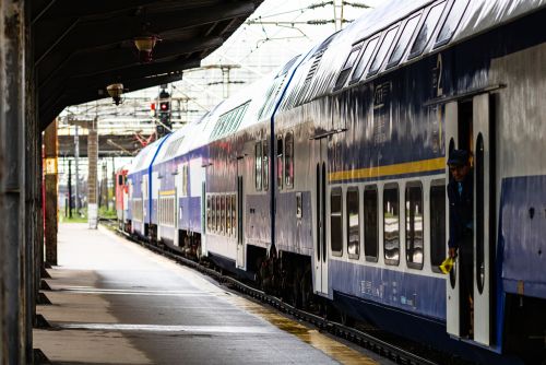 Tragedie feroviară în Republica Cehă: Coliziune între un tren de pasageri și un marfar soldată cu patru morți și zeci de răniți