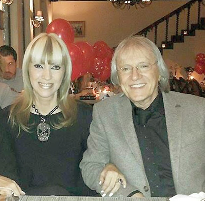 Fosta soție a lui Mihai Constantinescu suferă și acum după dispariția solistului: „Îmi este cumplit de dor de el!”