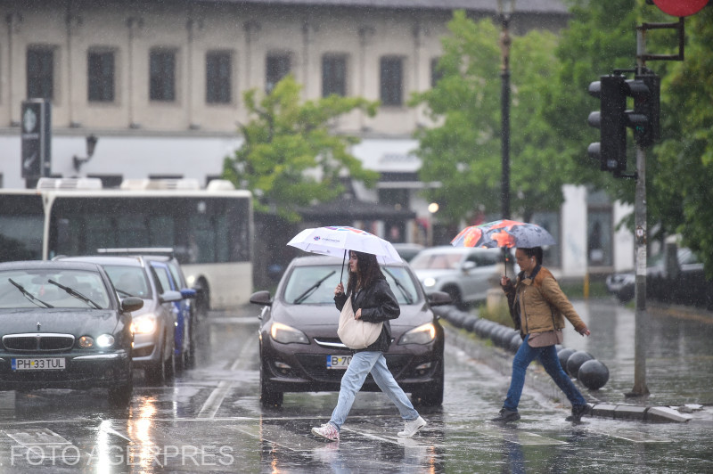 Prognoza meteo ANM 23 octombrie - 20 noiembrie. Temperaturile vor depăși 22 de grade/Revin ploile în jumătate de nord-vest a țării