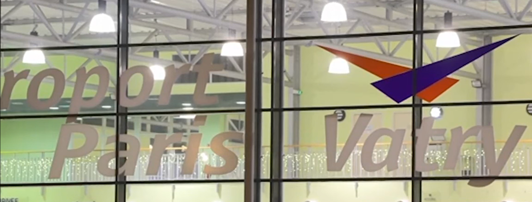 Avionul românesc, reținut de trei zile în Franța, a fost lăsat să plece