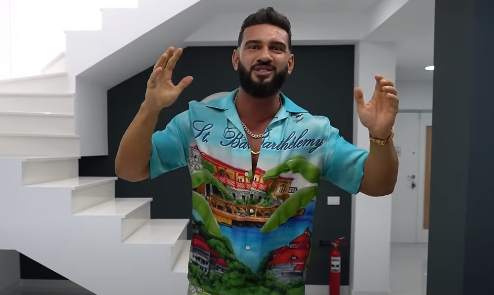 Dorian Popa a fost prins drogat la volanul unui Lamborghini. Artistul a spus că doar a inhalat