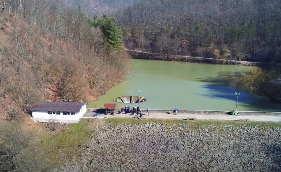 Investiție de 40 de milioane de lei pentru restaurarea unui lac unic în România. Până acum, frumusețea sa a fost umbrită de lipsa banilor