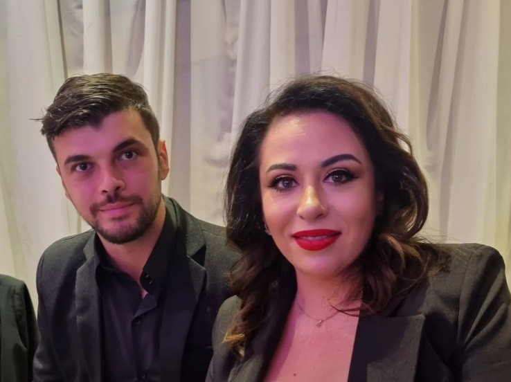 Ce i-a cerut Marius Elisei fiicei lui Petre Roman, după despărțire. Oana Roman a postat conversația pe Internet