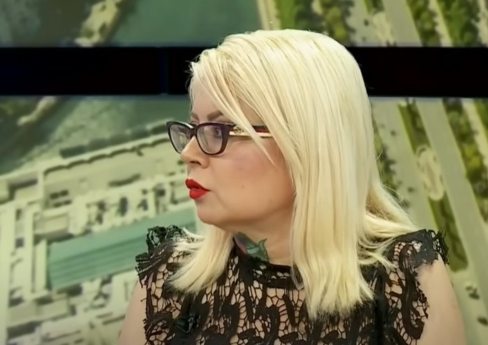 Ce sfat important a primit Catinca Roman de la mama sa. În ce relații este cu Oana Roman