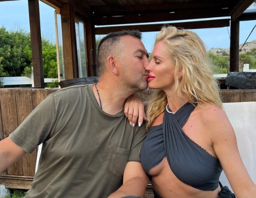 Soțul Andreei Bănică nu este de acord cu operațiile estetice. Ce intervenții își dorește ea, dar nu are voie:  „Îl ascult încă”