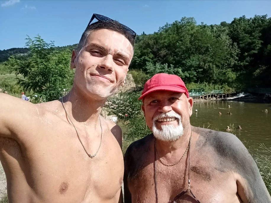 Unde a plecat David Popovici în vacanță. Turiștii au fost surprinși să-l vadă în această destinație modestă