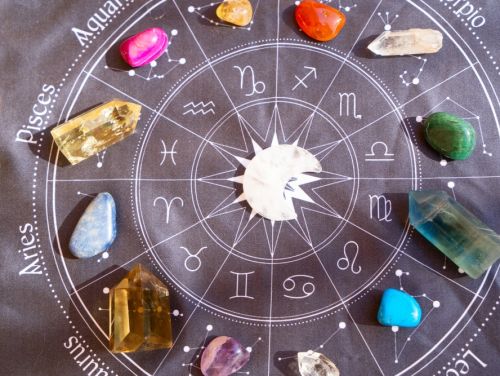 11 ianuarie: prima Lună Nouă a anului 2024 marchează un început magic. Sufletele noastre vor face pace cu trecutul