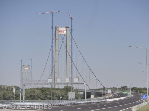 Podul de la Brăila, Aeroportul Brașov-Ghimbav și trenul Alstom Coradia, „vedetele” anului 2023. Toate au întâmpinat probleme