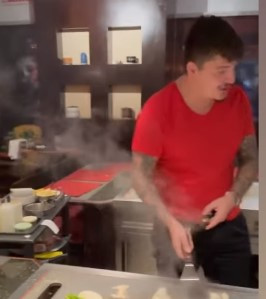 Bogdan de la Ploiești și Cristina Pucean, un an de relație. Cântărețul, surpriză de zile mari pentru iubita sa