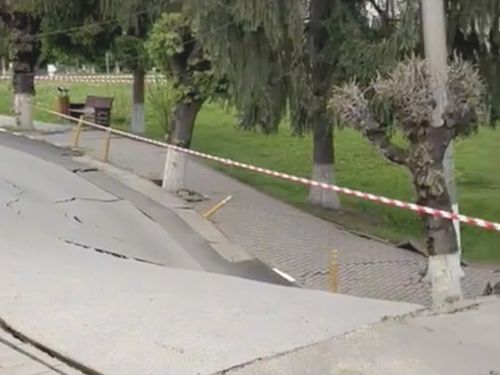 Guvernul României alocă 12 milioane de lei pentru reconstrucția străzii surpate în Slănic Prahova