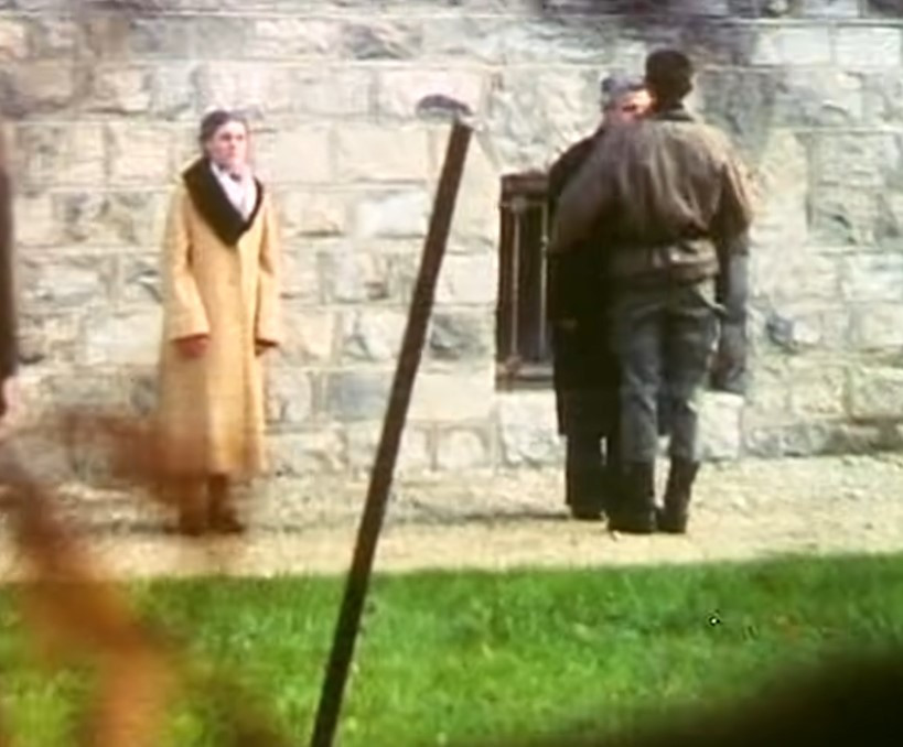 25 decembrie 1989, ziua execuției soților Ceaușescu. Televiziunea Română a transmis atunci, pentru prima dată, slujba de Crăciun de la Patriarhia Româna