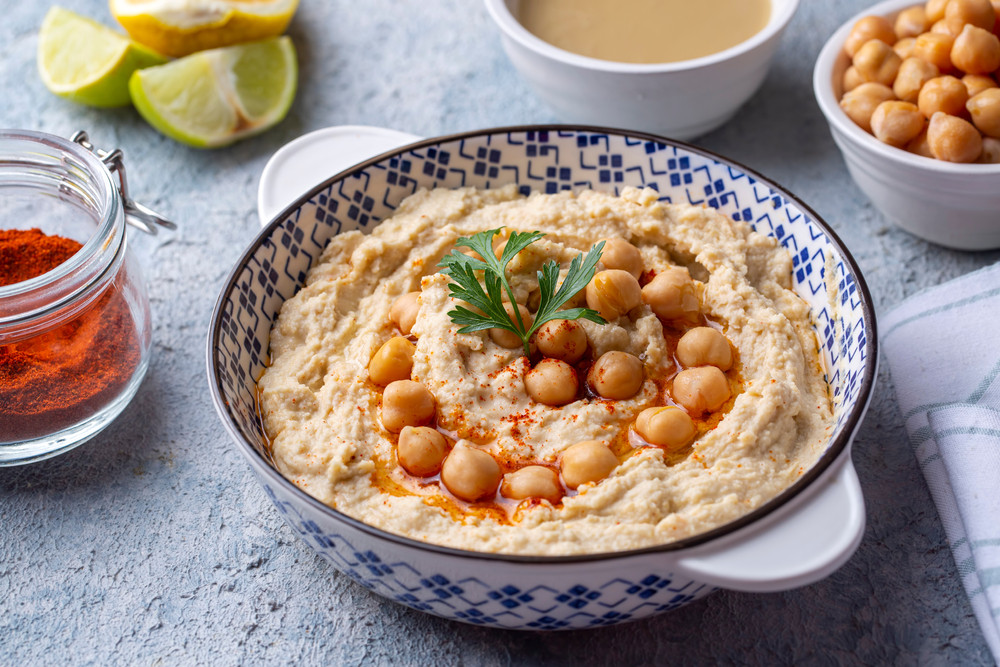 Câte calorii are humusul și cât este de sănătos să îl consumăm?